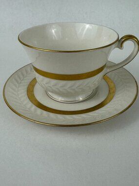 1950 Theodore Haviland NY Embassy Footed Cup & Saucer Gold Rim 8 sets available